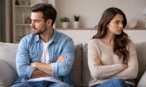 ಪತಿ ಕೇಸ್ ದಾಖಲಿಸಿದರೆ ಪತ್ನಿಯ ಕೋರ್ಟ್ ವೆಚ್ಚವನ್ನೂ ಭರಿಸಬೇಕು: ಹೈಕೋರ್ಟ್ ಆದೇಶ